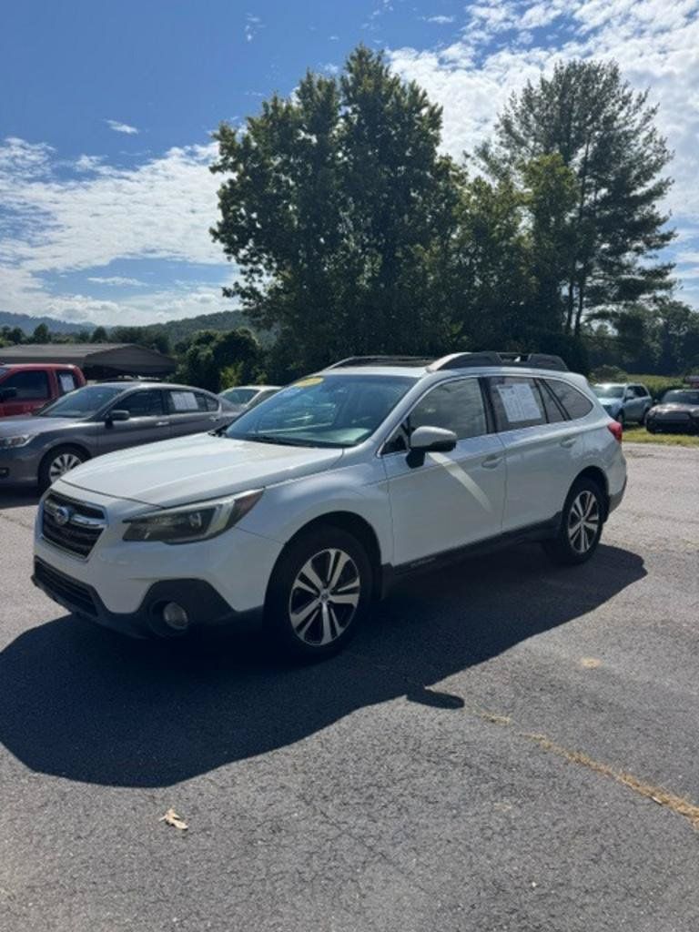 Used 2019 Subaru Outback 3.6R Limited w/ Popular Package #2 AWD/4WD image 1