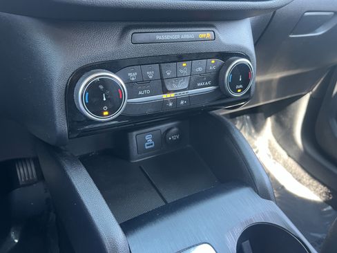 Used 2022 Ford Escape SE w/ Convenience Package image 27