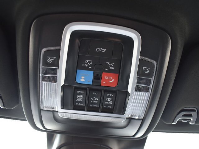 New 2026 RAM 3500 Laramie AWD/4WD image 32