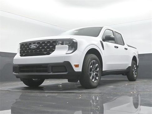 New 2025 Ford Maverick XLT image 49