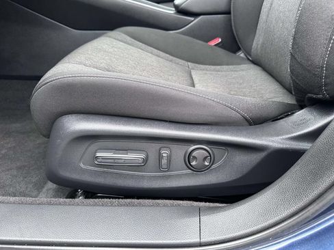 Used 2023 Honda Accord EX image 10