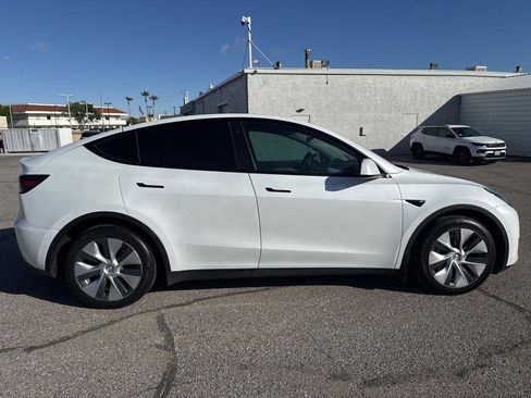 Used 2020 Tesla Model Y Long Range AWD/4WD image 8