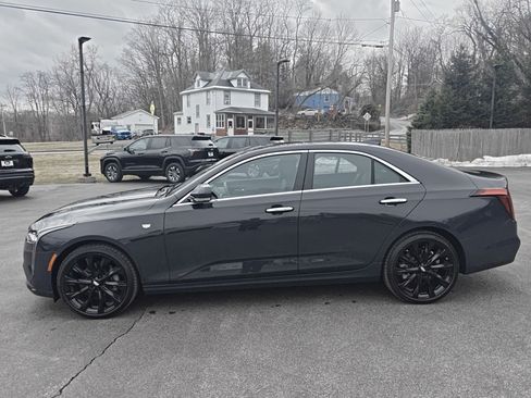 Used 2025 Cadillac CT4 Premium Luxury image 2