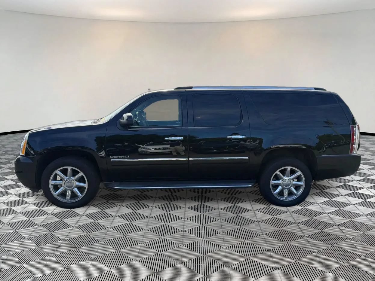 Used 2013 GMC Yukon XL Denali AWD/4WD image 4