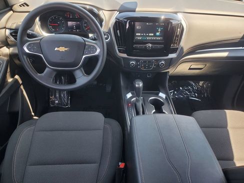 Used 2019 Chevrolet Traverse LS FWD image 2