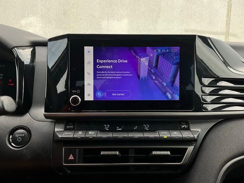 Used 2025 Toyota Camry LE image 25