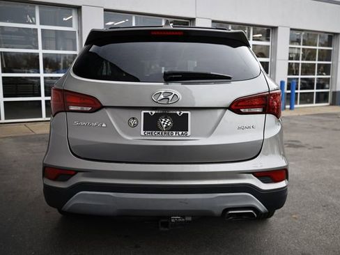 Used 2018 Hyundai Santa Fe Sport image 7