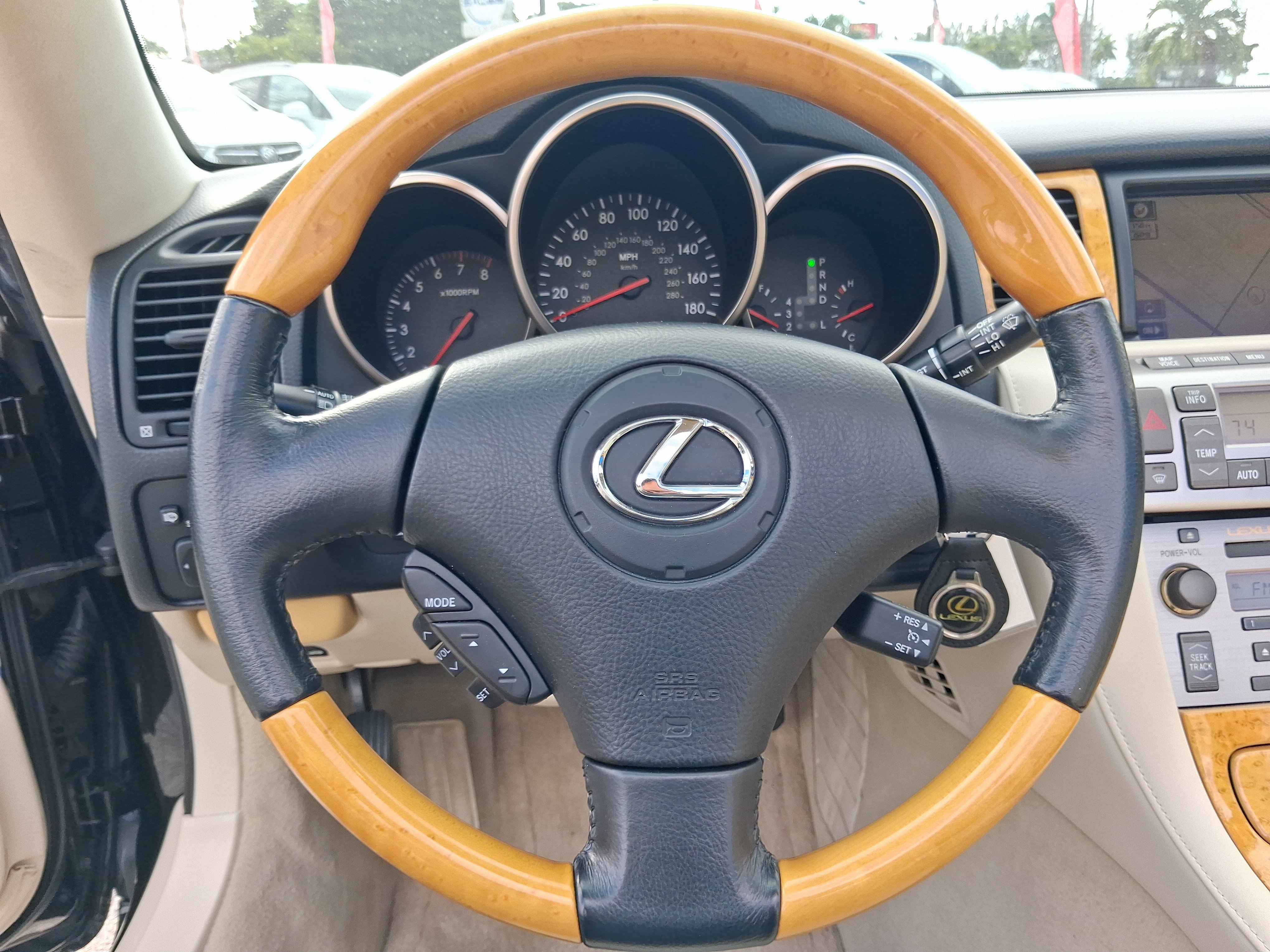Used 2005 Lexus SC 430 Convertible RWD image 15