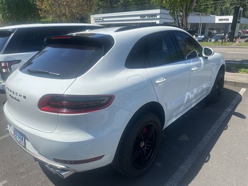 Used 2015 Porsche Macan Turbo w/ Light Comfort Package AWD/4WD image 3