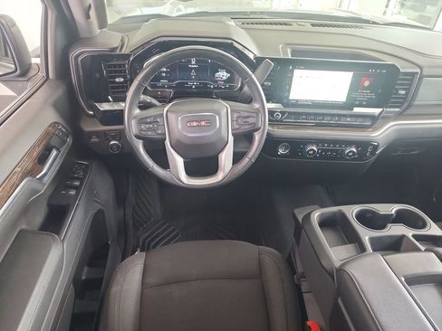 Certified 2024 GMC Sierra 1500 Elevation AWD/4WD image 10