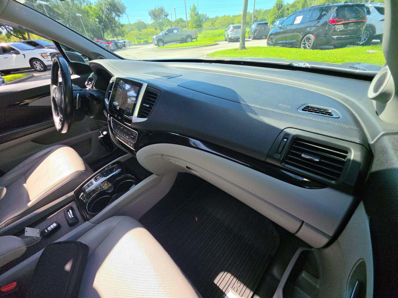 Used 2020 Honda Ridgeline RTL-E image 16