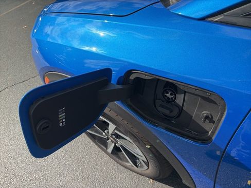 New 2026 Chevrolet Equinox EV LT image 40