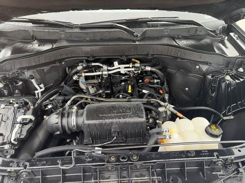 Certified 2023 Ford Explorer XLT w/ Equipment Group 202A AWD/4WD image 21