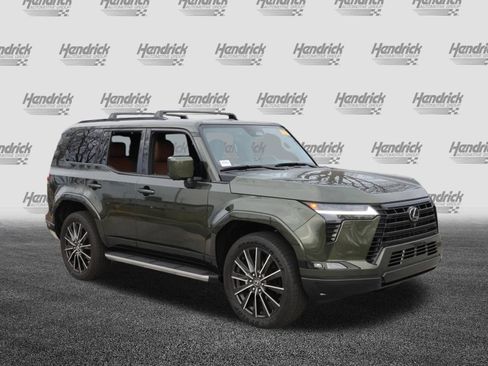 Used 2025 Lexus GX 550 550 Luxury image 2