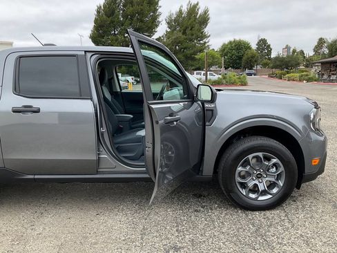 New 2026 Ford Maverick XLT w/ XLT Luxury Package FWD image 30