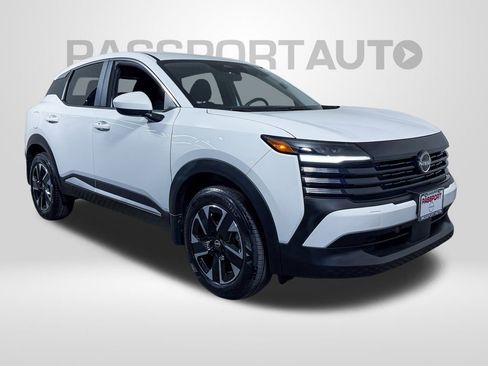 Certified 2025 Nissan Kicks SV image 5