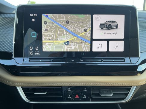 New 2026 Volkswagen Atlas Cross Sport SEL R-Line AWD/4WD image 19