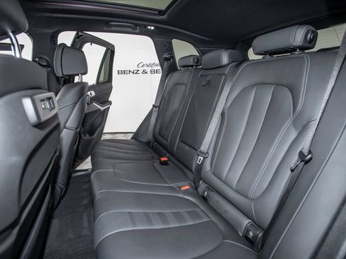 Used 2022 BMW X5 xDrive40i w/ M Sport Package AWD/4WD image 14