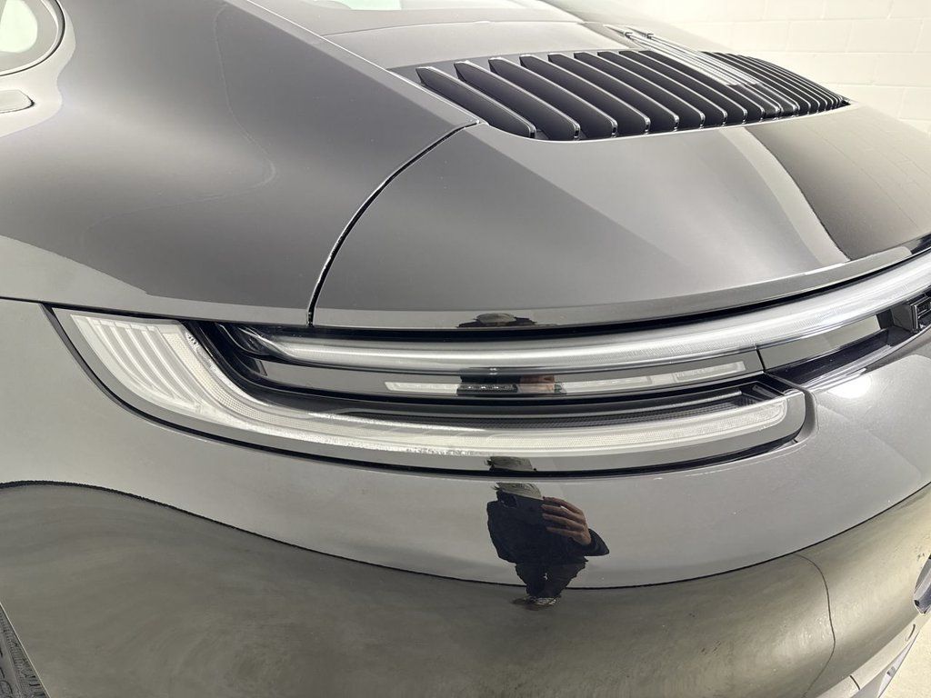 Certified 2024 Porsche 911 Carrera GTS RWD image 17