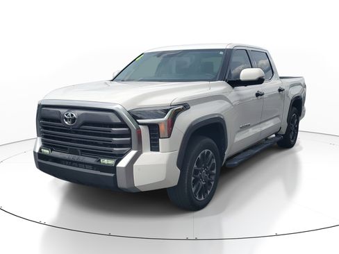Used 2023 Toyota Tundra Limited AWD/4WD image 3