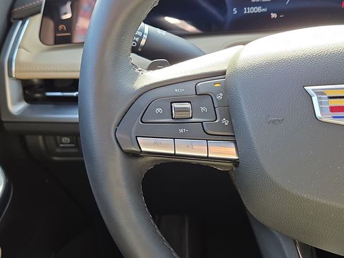 Used 2025 Cadillac XT4 Premium Luxury w/ Technology Package image 21