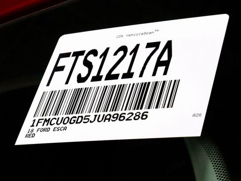 Certified 2018 Ford Escape SE image 33