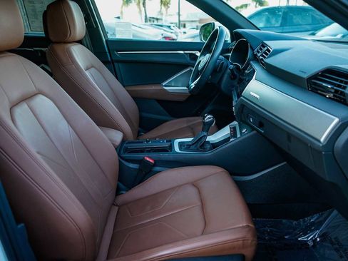 Used 2023 Audi Q3 2.0T Premium w/ Convenience Package image 16