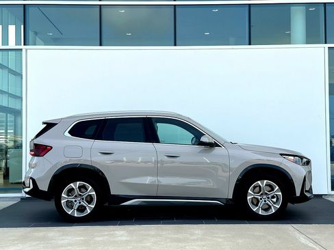 New 2026 BMW X1 xDrive28i w/ Technology Package AWD/4WD image 3