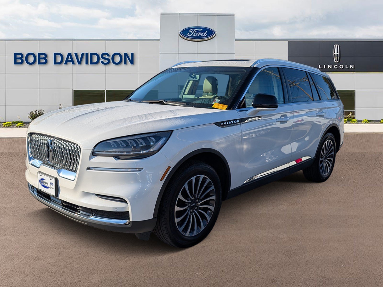 Certified 2023 Lincoln Aviator AWD w/ Premium Package image 1