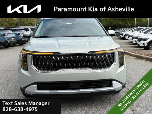 New 2026 Kia Carnival EX FWD image 2