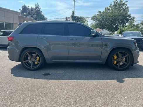 Used 2019 Jeep Grand Cherokee Trackhawk AWD/4WD image 4
