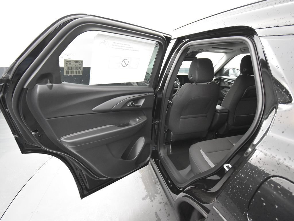 New 2026 Chevrolet TrailBlazer LT w/ Convenience Package AWD/4WD image 9