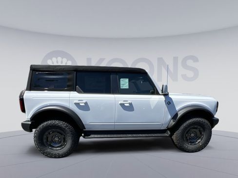 New 2025 Ford Bronco Outer Banks w/ Sasquatch Package AWD/4WD image 12