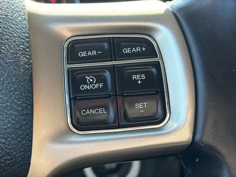 Used 2017 RAM 1500 Laramie AWD/4WD image 21