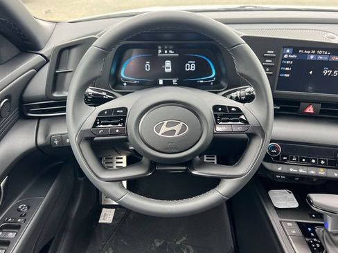 New 2026 Hyundai Elantra SEL Sport FWD image 13