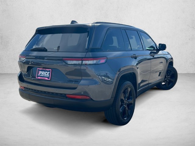 Certified 2025 Jeep Grand Cherokee Limited w/ Black Appearance Package AWD/4WD image 5