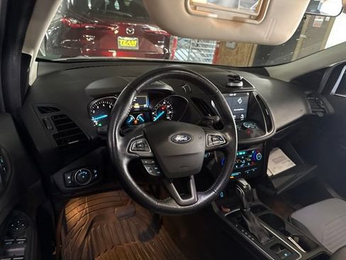 Used 2019 Ford Escape SE AWD/4WD image 6