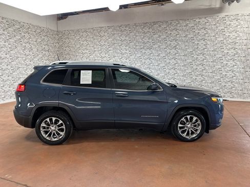 Used 2021 Jeep Cherokee Latitude Plus image 8