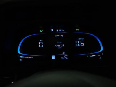 Used 2024 Hyundai Elantra SE image 15