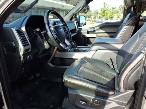 Used 2020 Ford F150 Platinum w/ Equipment Group 701A Luxury image 10