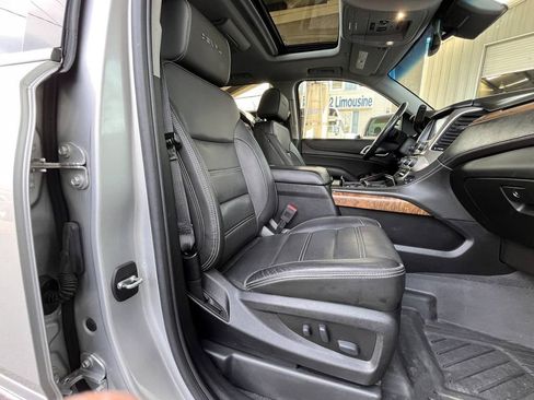 Used 2019 GMC Yukon Denali w/ Open Road Package AWD/4WD image 41