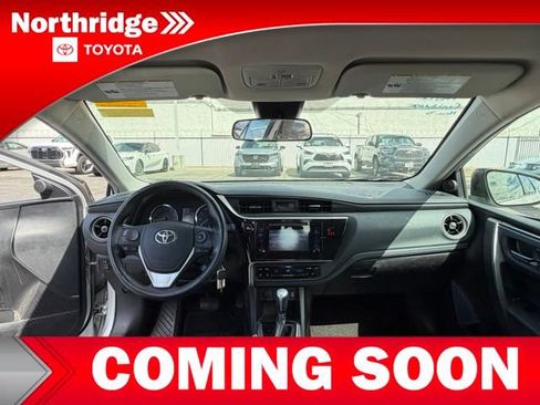 Used 2018 Toyota Corolla SE w/ Carpet Mat Package (TMS) FWD image 8