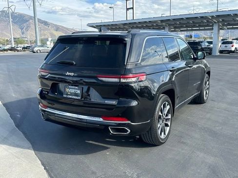 Used 2023 Jeep Grand Cherokee Overland w/ Advanced Protech Group III AWD/4WD image 25