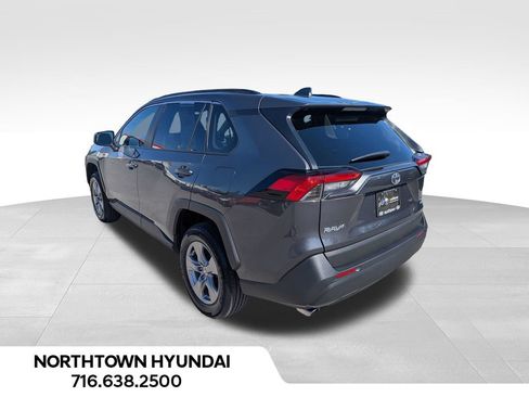 Used 2025 Toyota RAV4 XLE AWD/4WD image 3