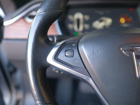 Used 2018 Tesla Model S 75D image 15