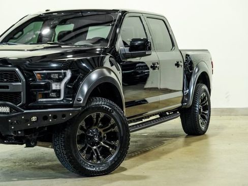 Used 2018 Ford F150 Raptor w/ Equipment Group 802A Luxury AWD/4WD image 17