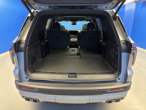 New 2026 Chevrolet Traverse Z71 w/ Driver Confidence Package image 33