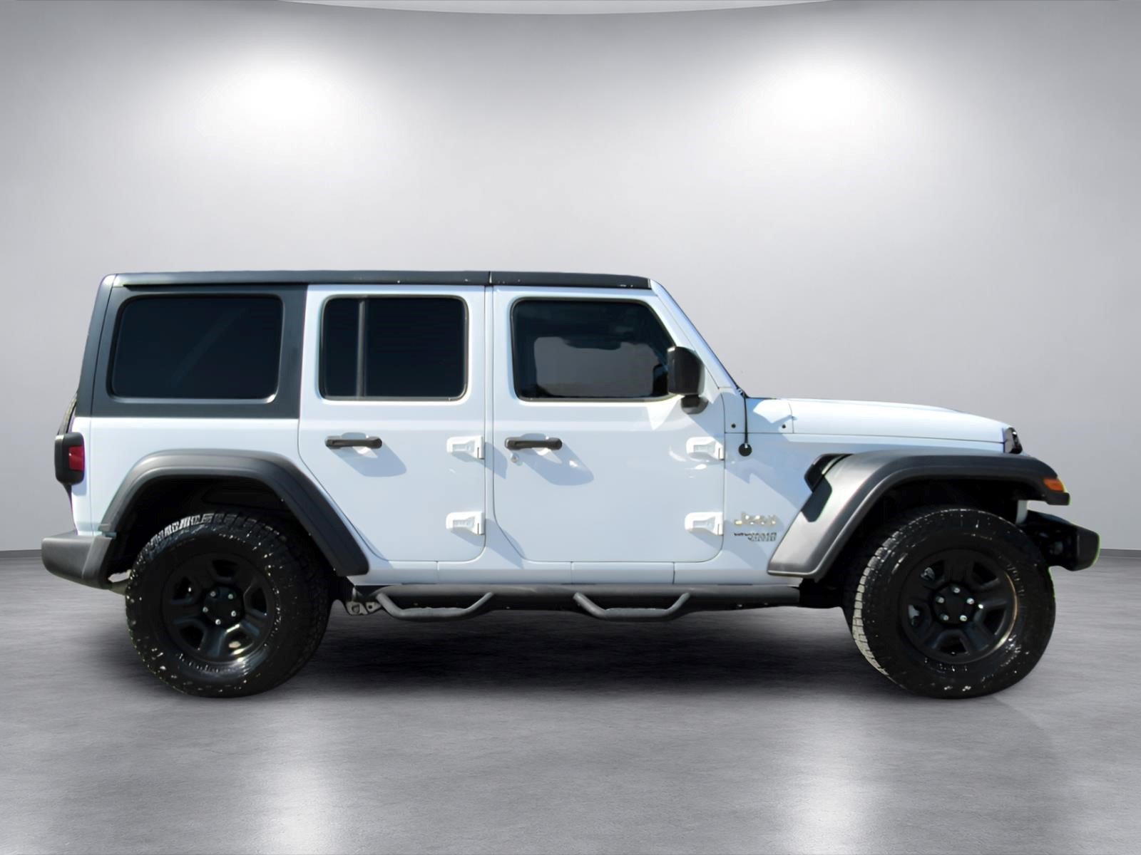 Used 2018 Jeep Wrangler Unlimited Sport S AWD/4WD image 2