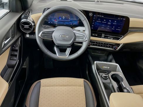 New 2026 Chevrolet Equinox ACTIV w/ Safety and Technology Package image 22