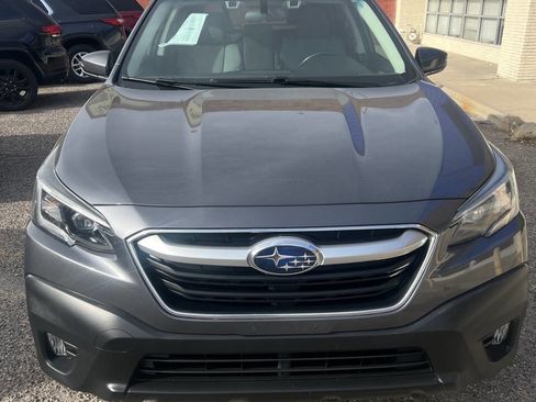 Used 2022 Subaru Outback Premium image 3